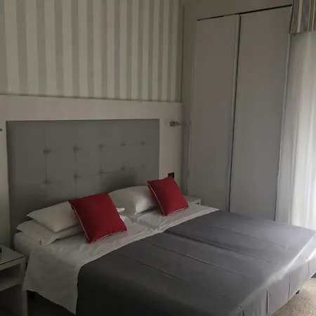 Fabius Otel 3*